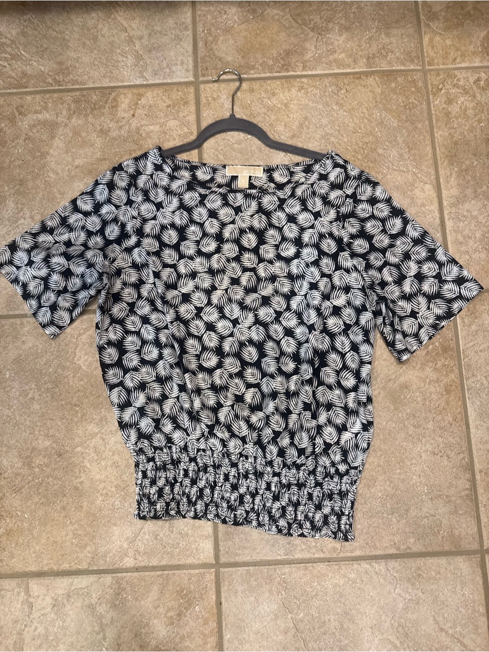 MICHAEL Michael Kors Black & White Palm Printed Short Sleeve Blouse